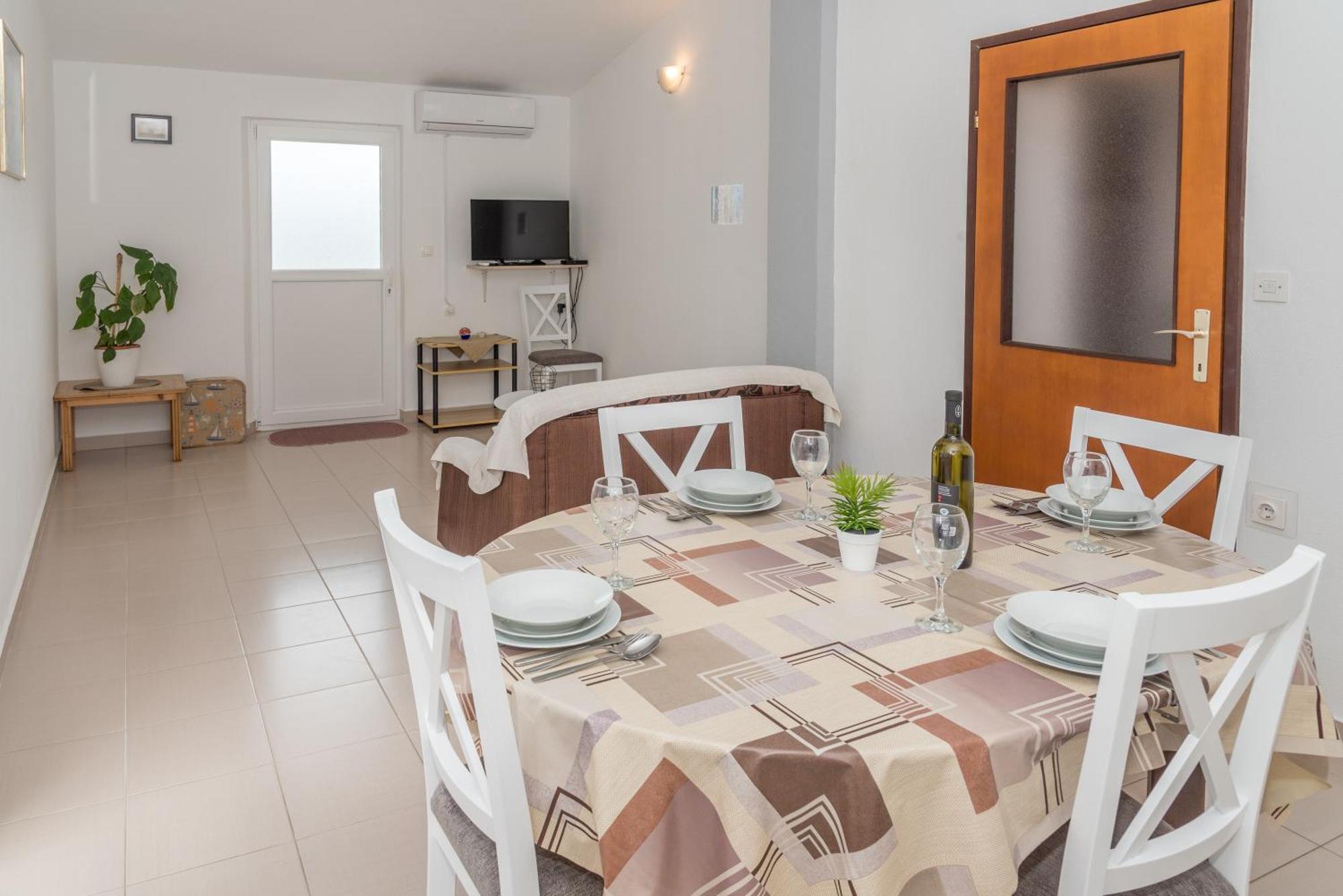 Apartmani Danijel Nin Exterior photo